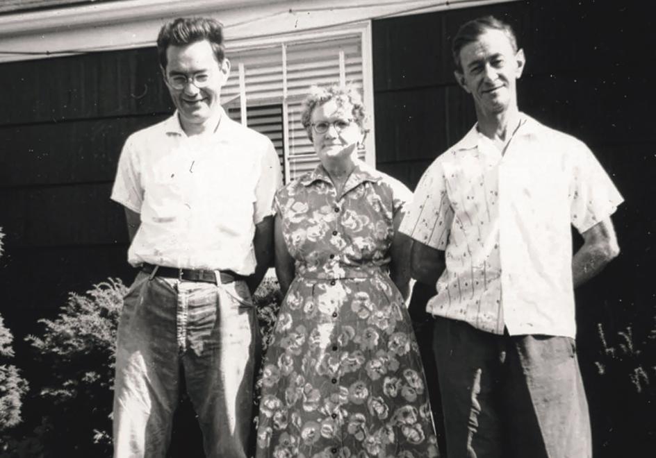 Henry, nacido el 26 de febrero de 1926 en Mánchester (Connecticut), con sus padres.