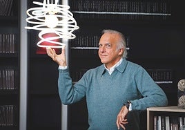 Paco Arango: «Las coincidencias son la forma en que Dios se mantiene en el anonimato»