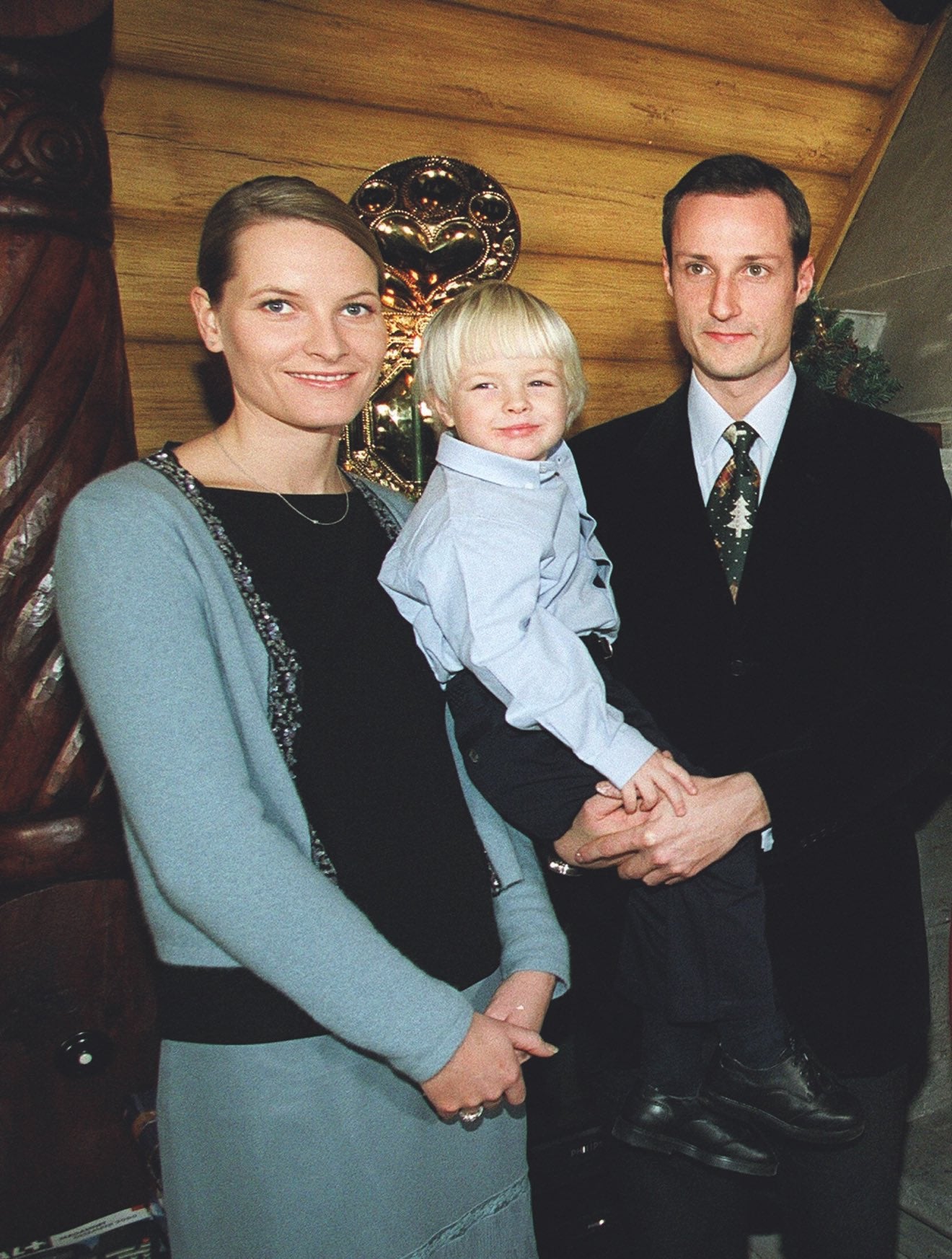 Cuando Haakon y Mette-Marit hicieron pública su relación, en 1999, Marius tenía 2 años.