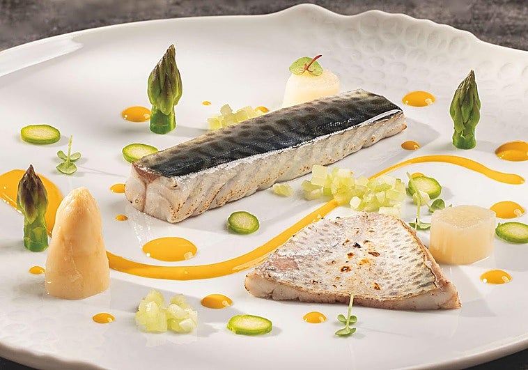 Lomos de jurel con esp&Atilde;&iexcl;rragos y salsa muselina