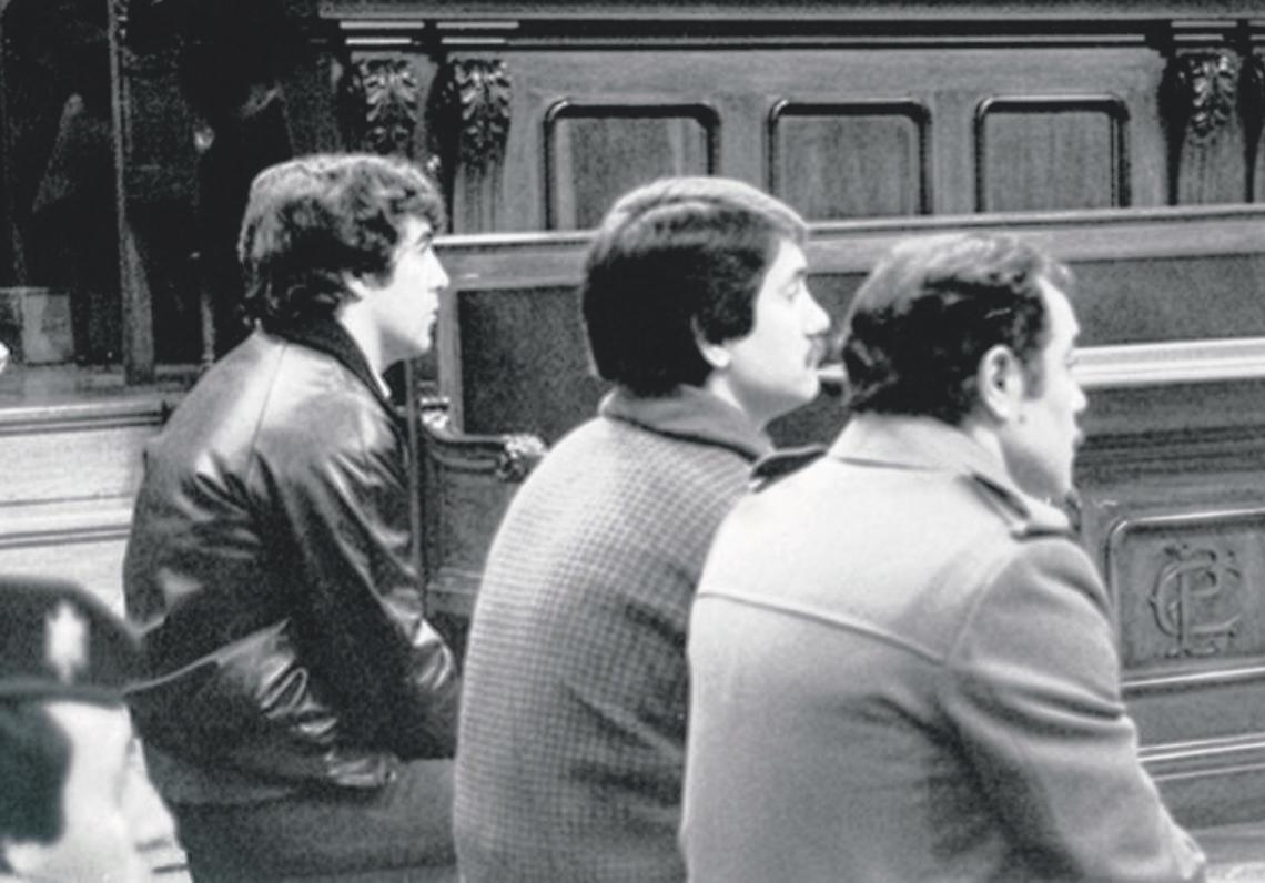 Fernando Martín, José Sendino y Víctor Díaz, fueron condenados a diez años y a pagar cinco millones de pesetas a Quini. El futbolista los perdonó y renunció al dinero.