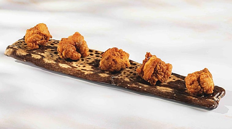 Morena frita en adobo 'Ricardo el Chori'