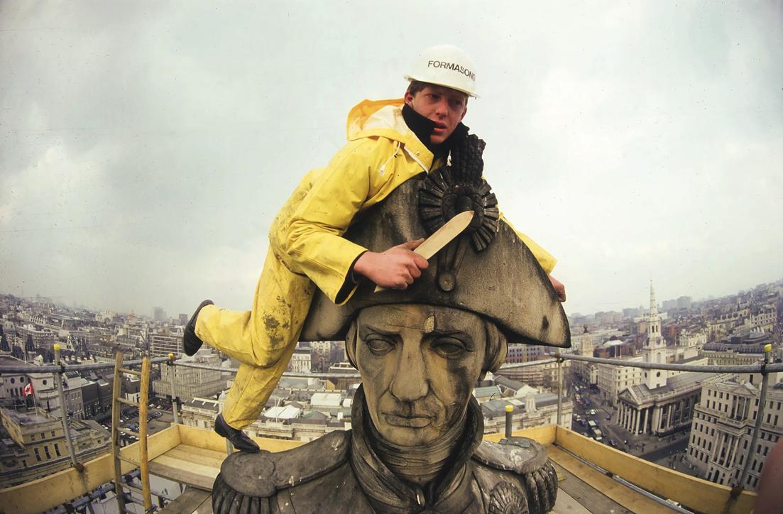 Las cuatro grandes victorias del almirante Nelson se conmemoran con esta estatua que se yergue sobre una columna de 46 metros en Trafalgar Square (Londres).