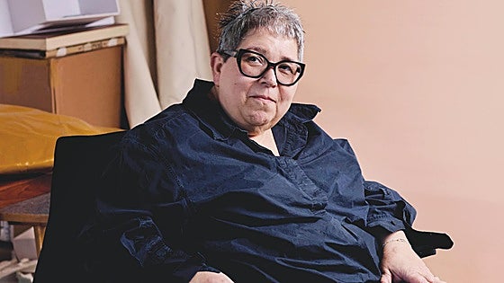 Ángela de la Cruz: «He sobrevivido gracias a mi sentido del humor»