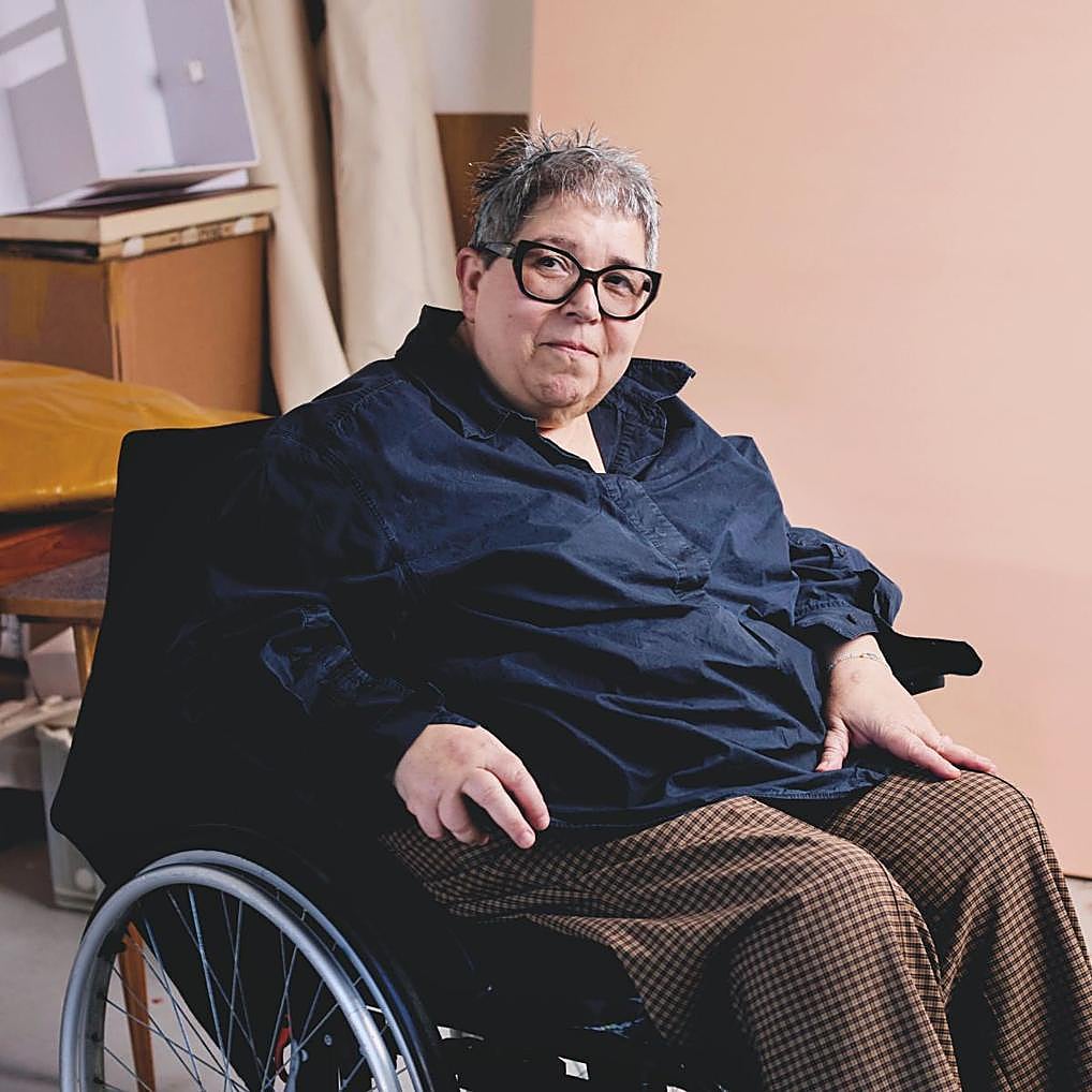 Ángela de la Cruz, en su estudio de Londres.