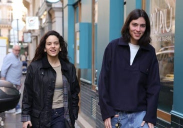 Loli Bahía: la novia de Rosalía no se esconde, pero es un misterio