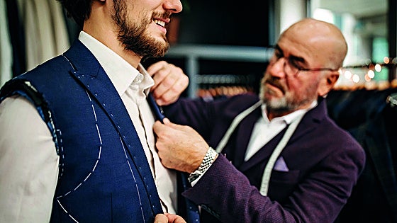 Ozempic mete en cintura a los ejecutivos de Wall Street... y altera a los sastres