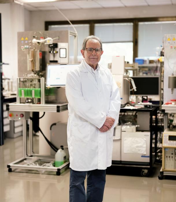 Corma en su laboratorio de la Universitat Politècnica de València.