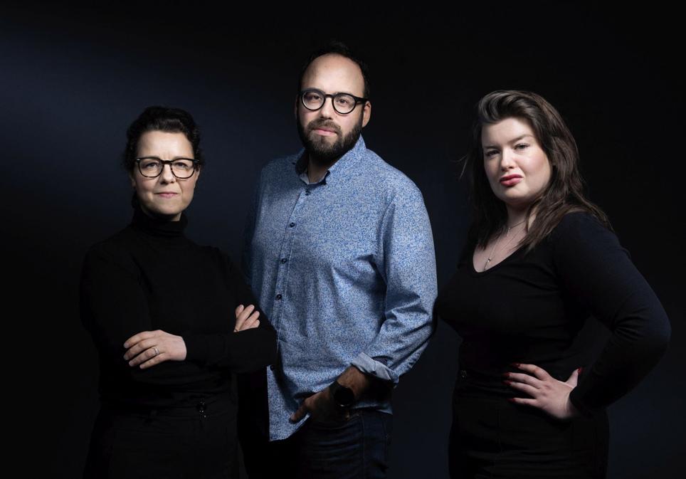 Sarah Bain, vicepresidenta de relaciones públicas de Ethical Capital Partners; Solomon Friedman, abogado y rabino, vicepresidente de la empresa matriz de Pornhub; y Alexzandra Kekesi, directora de comunidad y marca de Pornhub.