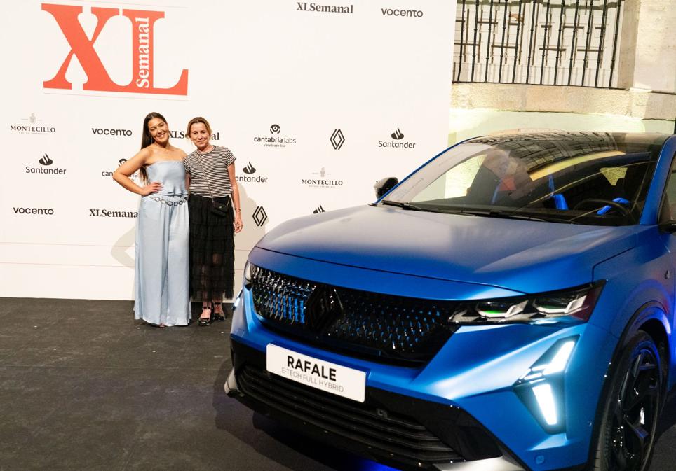 Susana Ugidos, directora de marca de Renault España, y Alma Escudero, del equipo de Marketing y Comunicación de Renault España.
