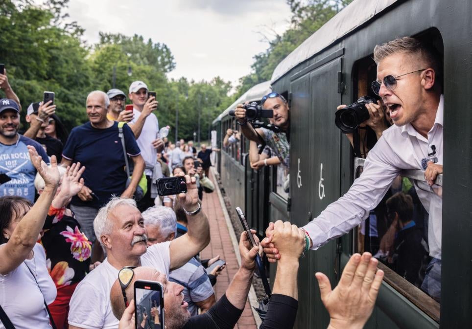 Magyar se vació durante la campaña electoral. Visitó más de 700 localidades, algunas de ellas hasta cinco o seis veces. «Pasé más tiempo en la calle que en casa».