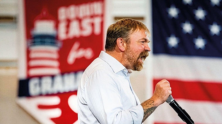 Contra Trump con las armas de Trump: populistas del Partido Demócrata