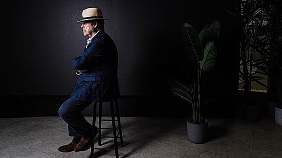 Antonio Resines, a corazón abierto: «Tengo cicatrices, hierros, tres 'bypass', el pecho rajado… Si quieres te lo enseño»