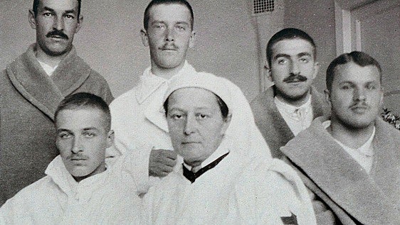 Cirujana, princesa, lesbiana, cazadora de osos y odiada por RasputÍn