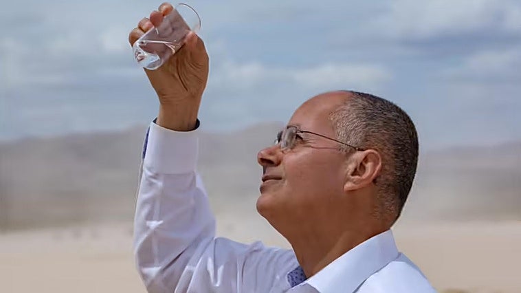 Exprimir el desierto, la 'milagrosa' tecnología que saca agua de donde no hay ni gota