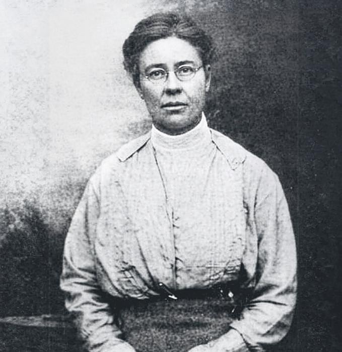 La doctora McCarroll fue la pionera de las líneas en la carretera en California. Y, además, fue la primera en lograr que se legislase.