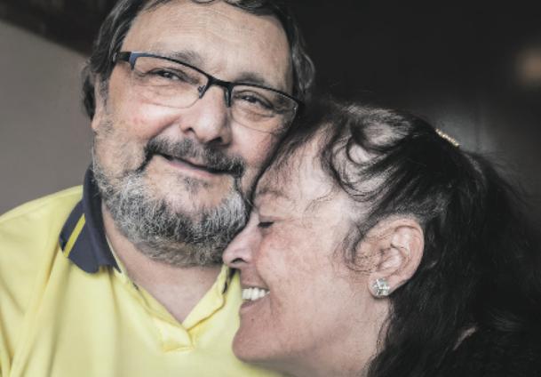 Daniel y Rosa son hermanos, gallegos, llevan juntos 49 años y tienen dos hijos.