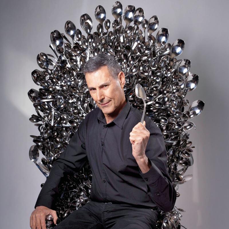 Uri Geller: «Mi próxima misión es influir en la mente de Trump»