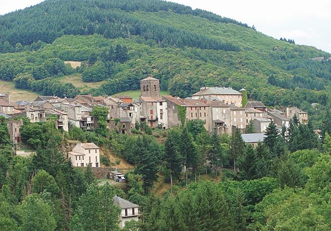 Saint-Sernin-sur-Rance, el pueblo situado en el departamento de Aveyron, en el sur de Francia, al que llevaron a Victor tras ser hallado.