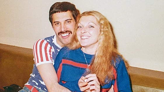 «El bigote, las pesas, el cuero... Si no veías señales de que Freddie era gay, no sé qué más necesitabas»
