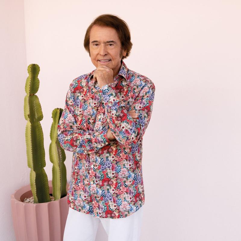 Raphael: «'Maricón' nos lo llaman a todos en este país en algún momento»