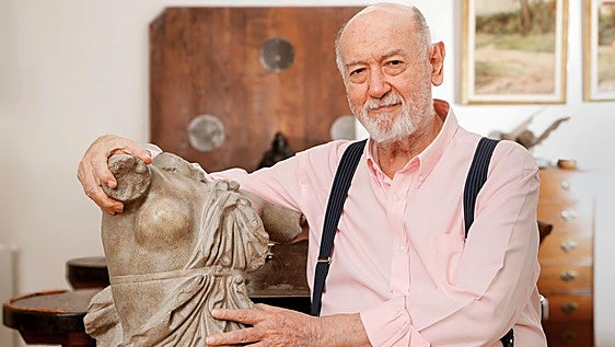 Juan Eslava Gal&Atilde;&iexcl;n: &Acirc;&laquo;La Guerra Fr&Atilde;�a sigue existiendo, con un tercer pa&Atilde;�s a&Atilde;�adido: China&Acirc;&raquo;
