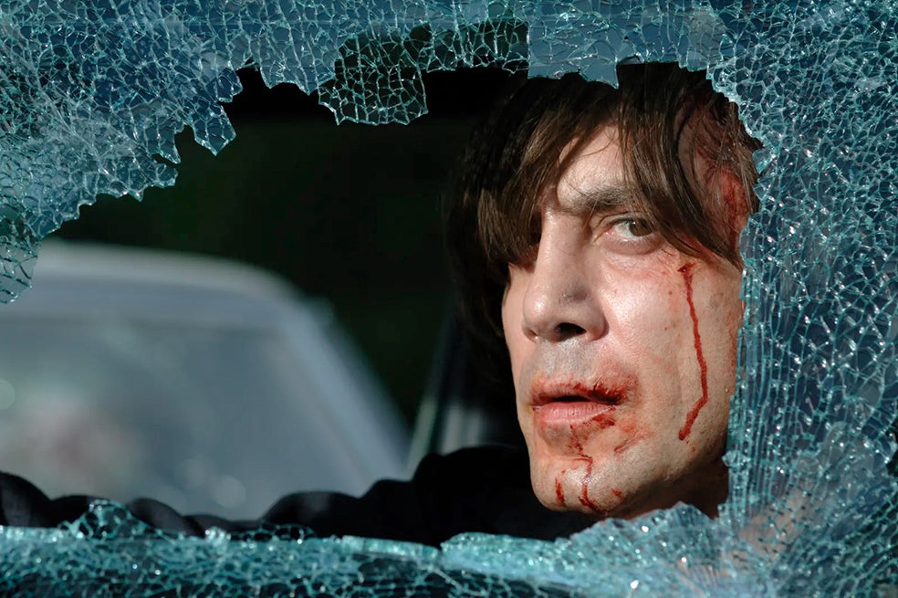 Fallon afirma que en el cine no se suelen representar auténticos psicópatas. Incluso el protagonista de la serie Dexter, un asesino frío y calculador, explica el científico, quiere a su hermana, muestras sentimientos afectivos. «Hasta el tiburón de Spielberg lleva a cabo una especie de venganza. Es algo personal. Bueno, para un psicópata nunca es personal». Según él, la mejor caracterización de un psicópata es la que interpreta Javier Bardem en No es país para viejos.