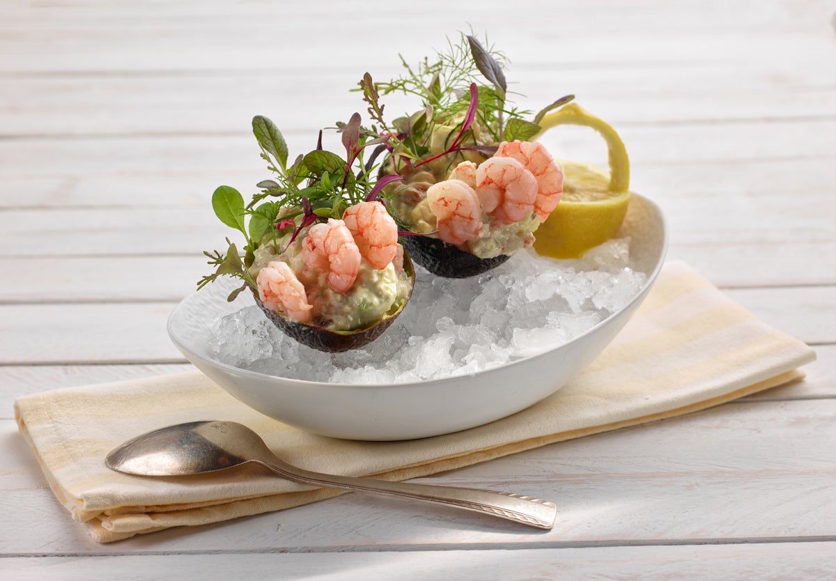 Aguacates con curry y gambas