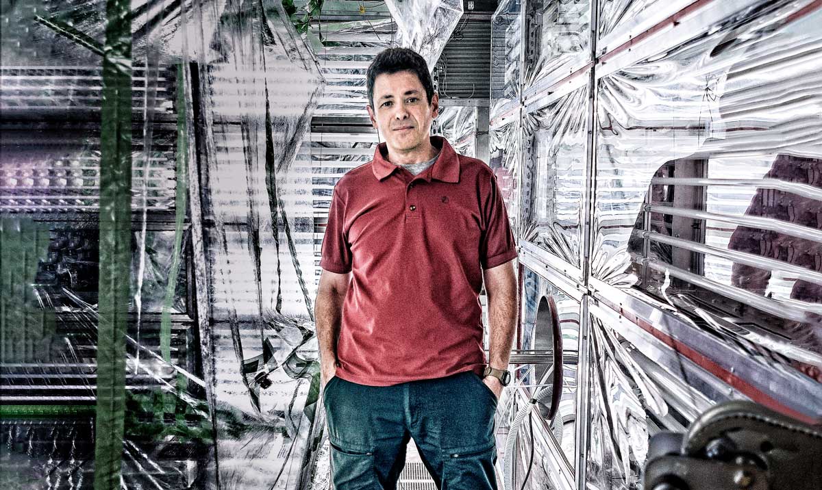 El químico José Luis Jiménez en su laboratorio de la Universidad de Colorado en Boulder.