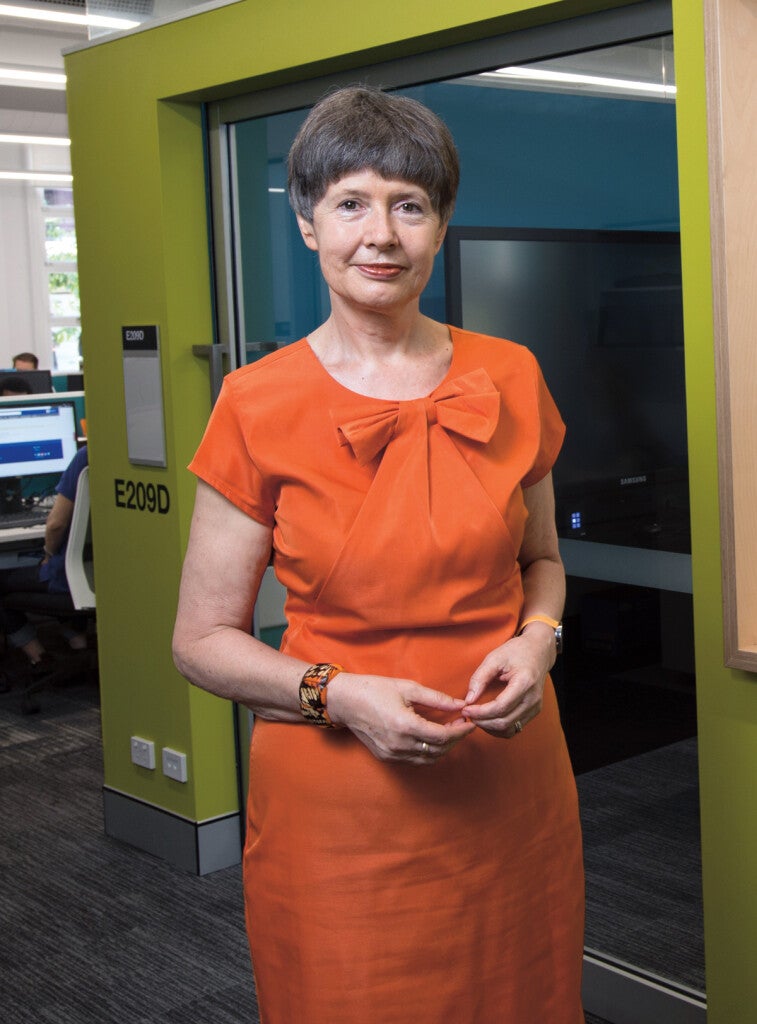 Lidia Morawska, de la Universidad de Queensland (Australia), es una de las mayores expertas mundiales en el estudio de la calidad del aire y sus consecuencias para la salud. Ella lideraba el grupo que alertó a la OMS de la transmisión aérea del virus. No la escucharon.