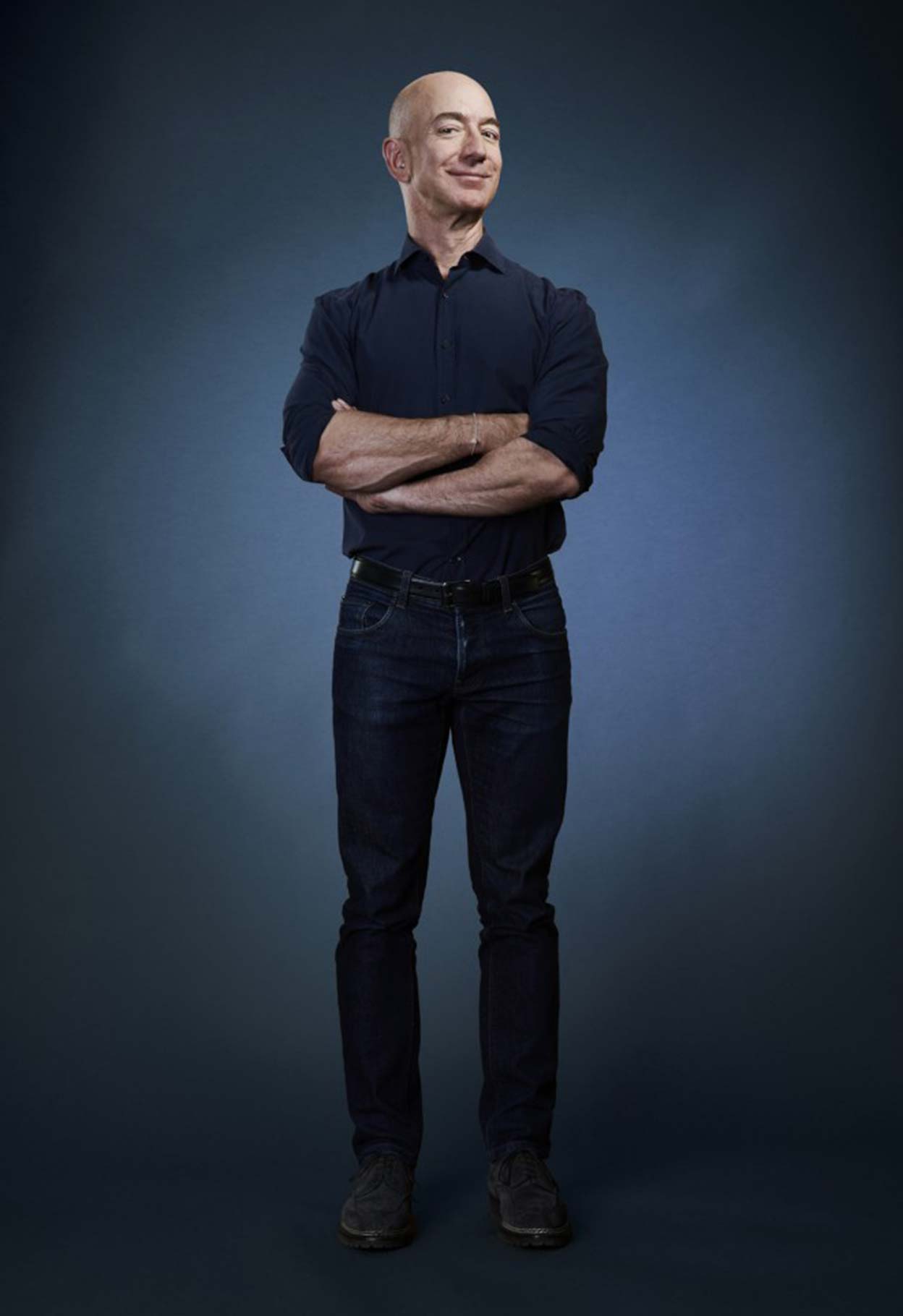 Amazon aumentó tanto sus ventas que tuvo que contratar a más de 100.000 repartidores. Ya tiene 840.000 empleados. Las acciones de la compañía se catapultaron casi el doble que al comienzo de la pandemia.