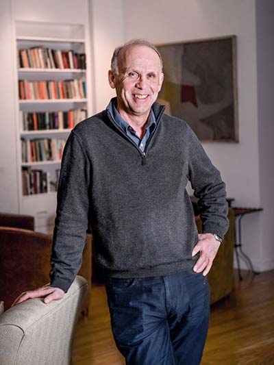 Richard Wrangham es un reconocido investigador, cuya investigación se ha centrado en gran parte en los chimpancés que muestran una gran agresividad: de ahí parte su interés por cómo nos 'civilizamos' los humanos.