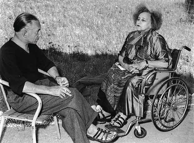 Con su tercer marido, Maurice Goudeket. «Es un santo», decía ella. La cuidó hasta el final. Colette murió en 1954, a los 81 años.