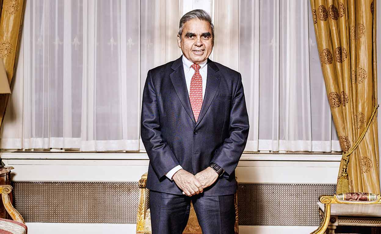 "La historia ha empezado a cambiar y Occidente debe asumirlo"