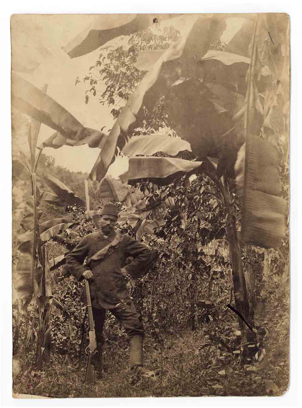 Retrato de Constantino Sotiro, uno de los amigos de Rimbaud, en Harar, Etiopía, hacia 1883, retratado por el poeta.