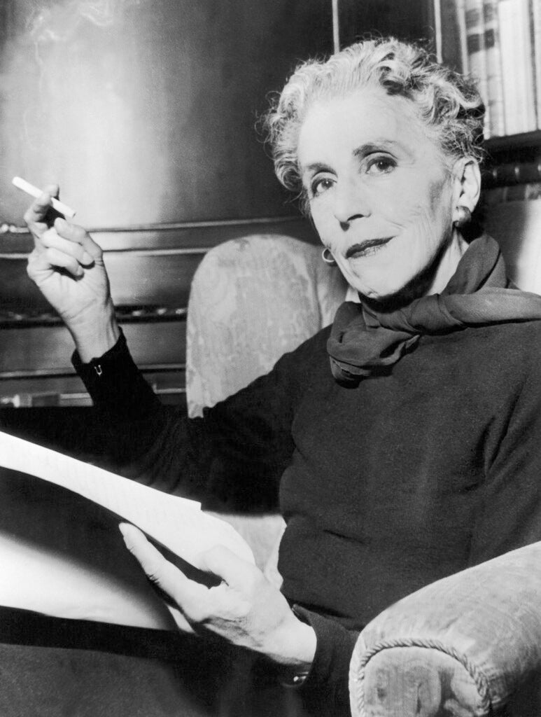 En 1937 Karen Blixen se consagró con su libro 'Memorias de África', un relato ahora desmitificado por la biografía sobre la escritora danesa.
