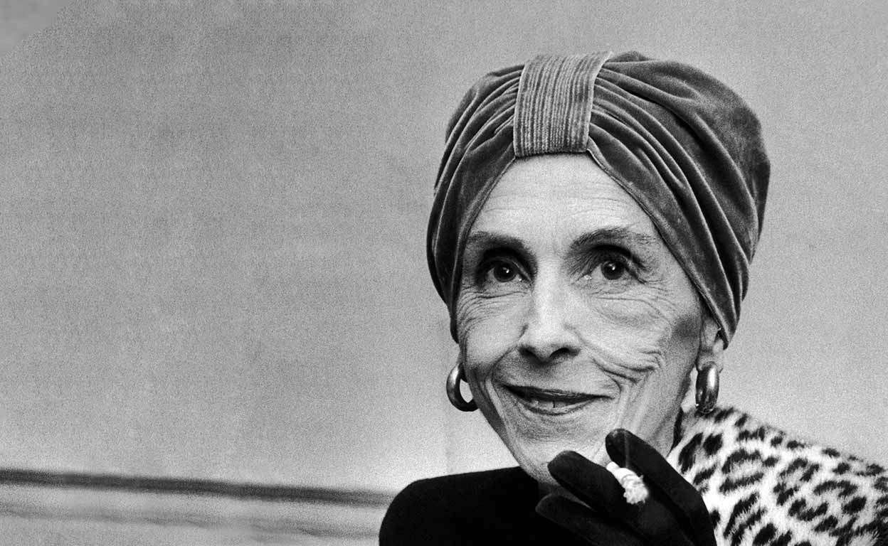 Los escándalos que la escritora ocultó en sus 'Memorias de África'