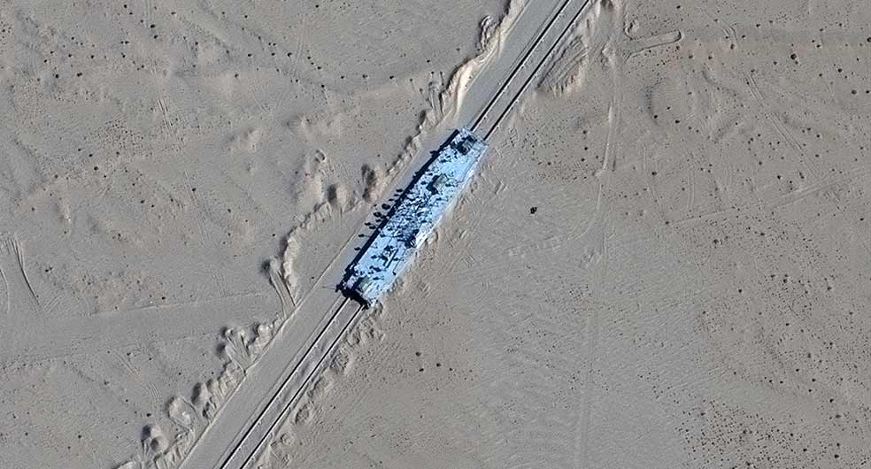 El pasado noviembre, imágenes de precisión por satélite revelaron que China construye objetivos para misiles que semejan la forma de destructores y portaaviones de Estados Unidos en el remoto desierto de Taklamakán.