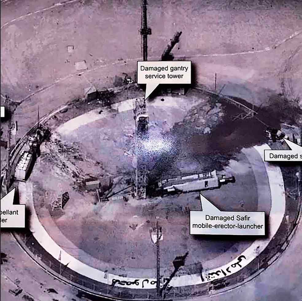 El 30 de agosto de 2019, Trump tuiteó una imagen del Centro Espacial Imam Khomeini, en Irán. La fotografía, tomada por un satélite militar parte de un programa multimillonario altamente clasificado, mostraba los restos de un cohete accidentado con una nitidez deslumbrante. El tuit del entonces presidente reveló al mundo (y a China, y a Rusia...) la increíble capacidad de resolución espacial de sus satélites.
