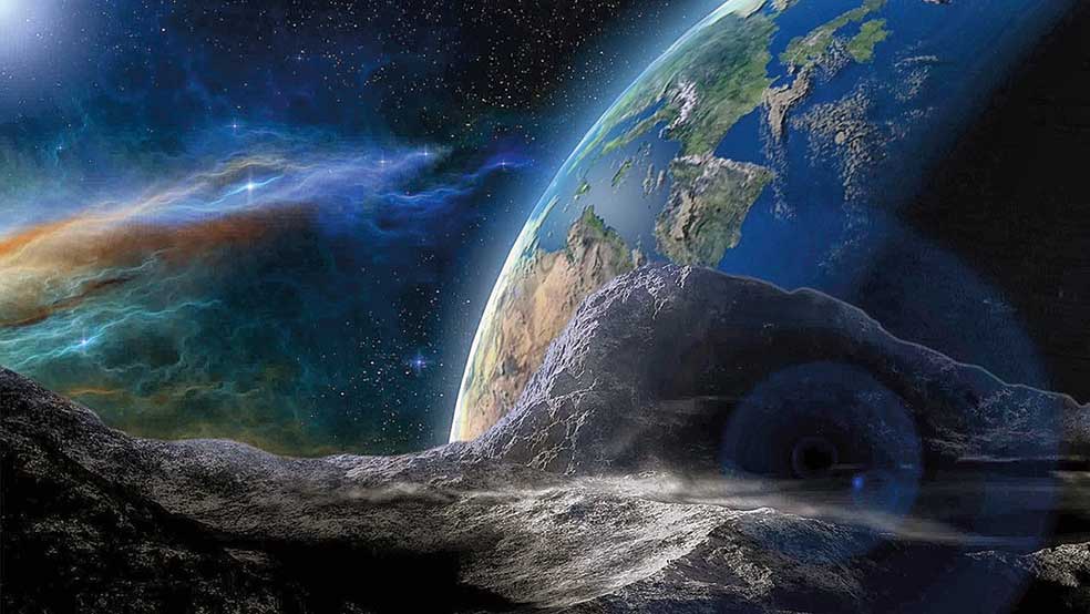 Un equipo liderado por el físico español Toni Santana Ros, de la Universidad de Alicante, ha confirmado la existencia de un asteroide troyano a remolque de la gravedad terrestre. (Los asteroides que ocupan órbitas fijas, semejantes a las de los satélites, reciben nombres de personajes de la guerra de Troya). El estudio, publicado por Nature, detalla que el objeto tiene algo más de un kilómetro de diámetro y podría ser utilizado como una base espacial intermedia, de descanso y avituallamiento, en la exploración del sistema solar.