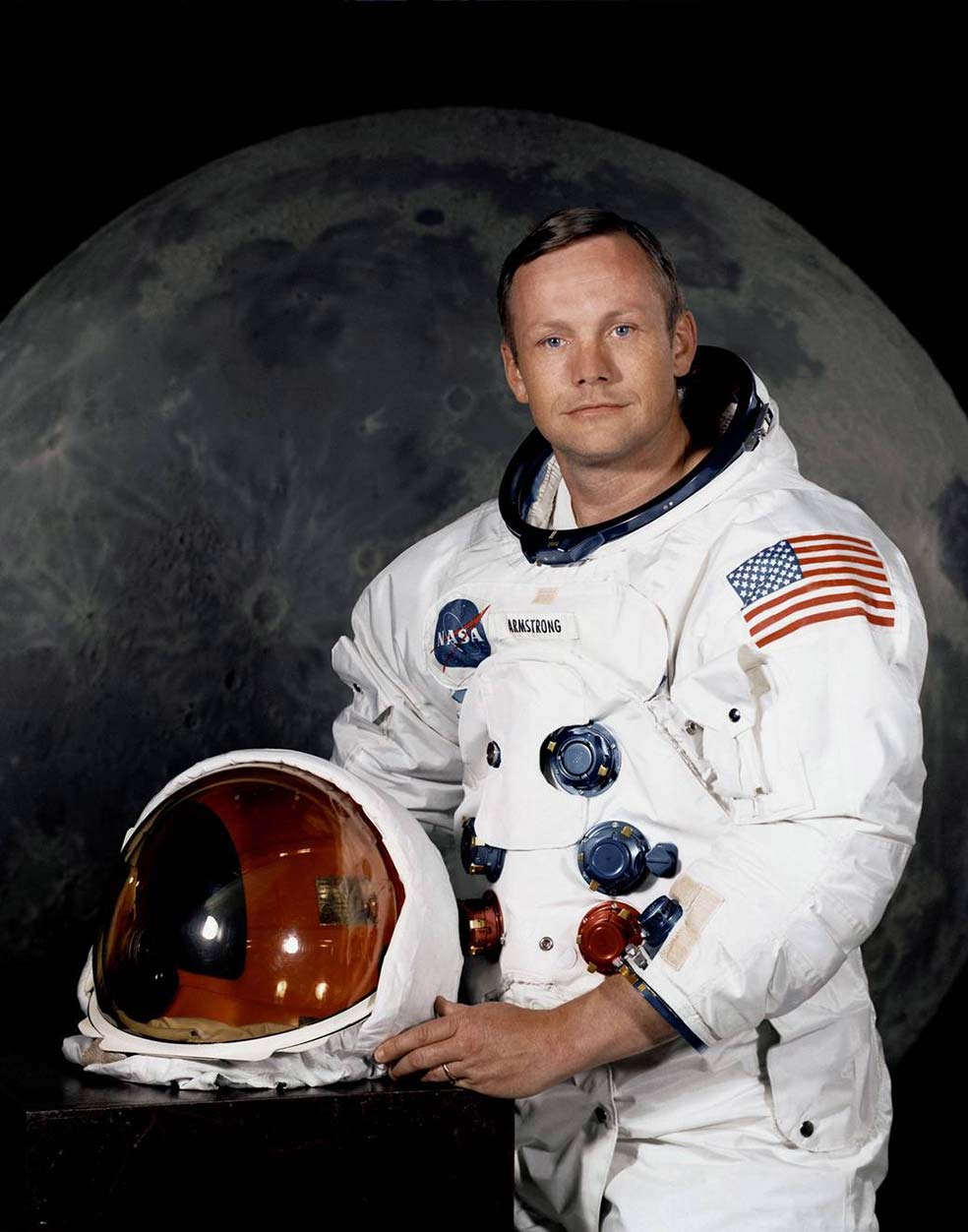 Neil Armstrong confesó en varias ocasiones que se sentía poco cualificado al lado de los profesionales con los que tenía que tratar. Pese a sus incuestionables logros, nunca se libró del acecho de la inseguridad.