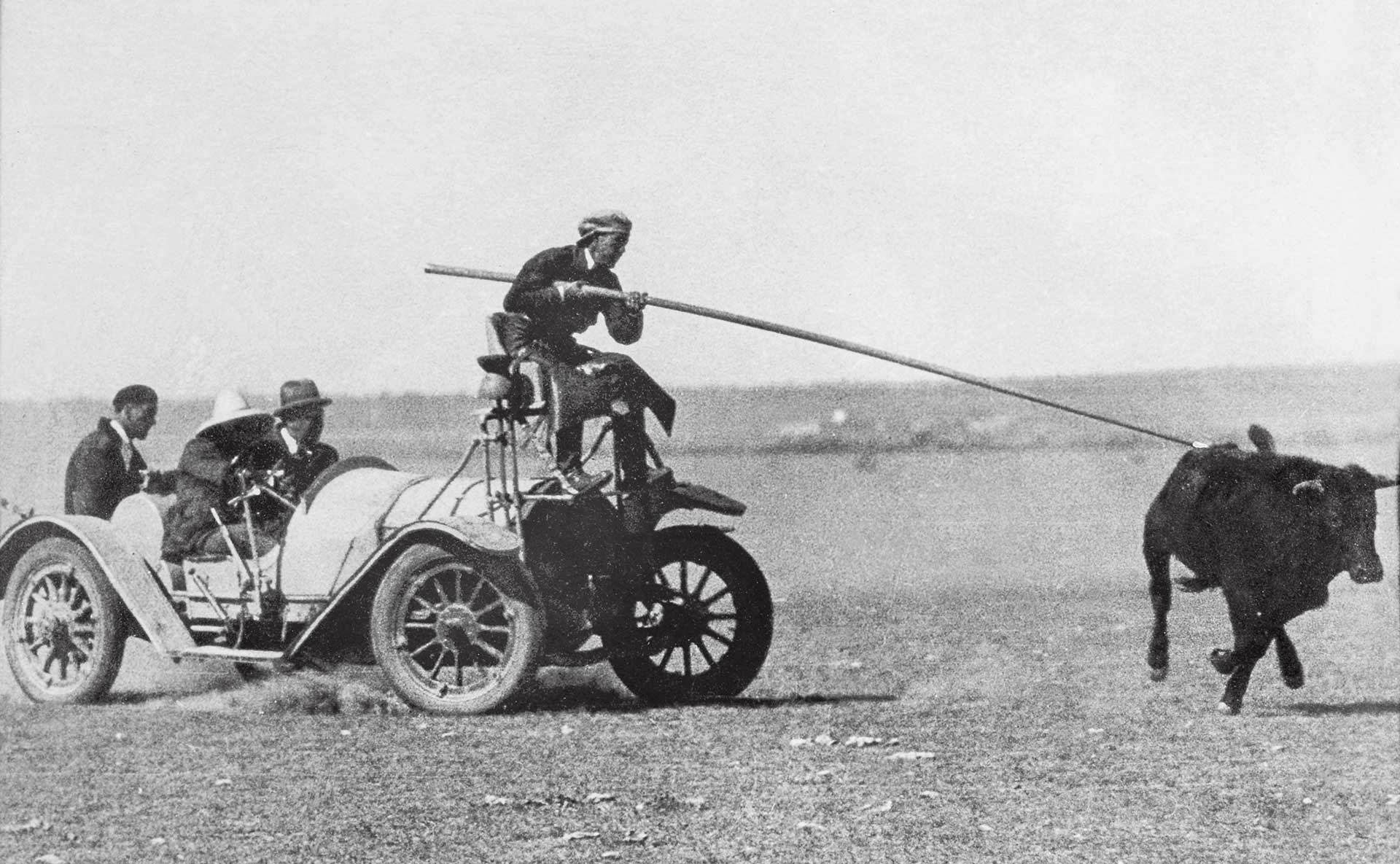 La rueda ibérica, los primeros coches en España