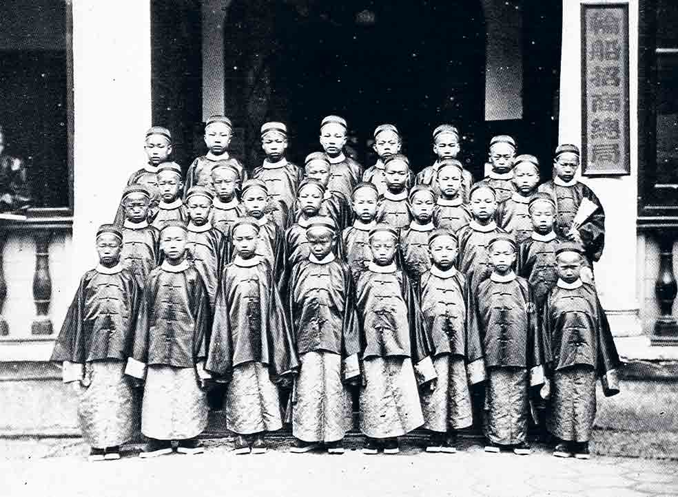 En su afán modernizador, la emperatriz Cixí envió a jóvenes a los Estados Unidos para recibir educación occidental.