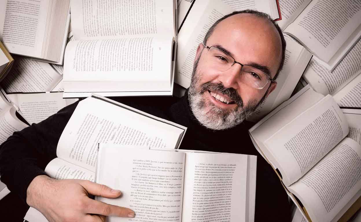 Leandro Pérez: «En mi libro, Milans del Bosch preside el Gobierno; Tejero, la Guardia Civil... Adiós libertades»