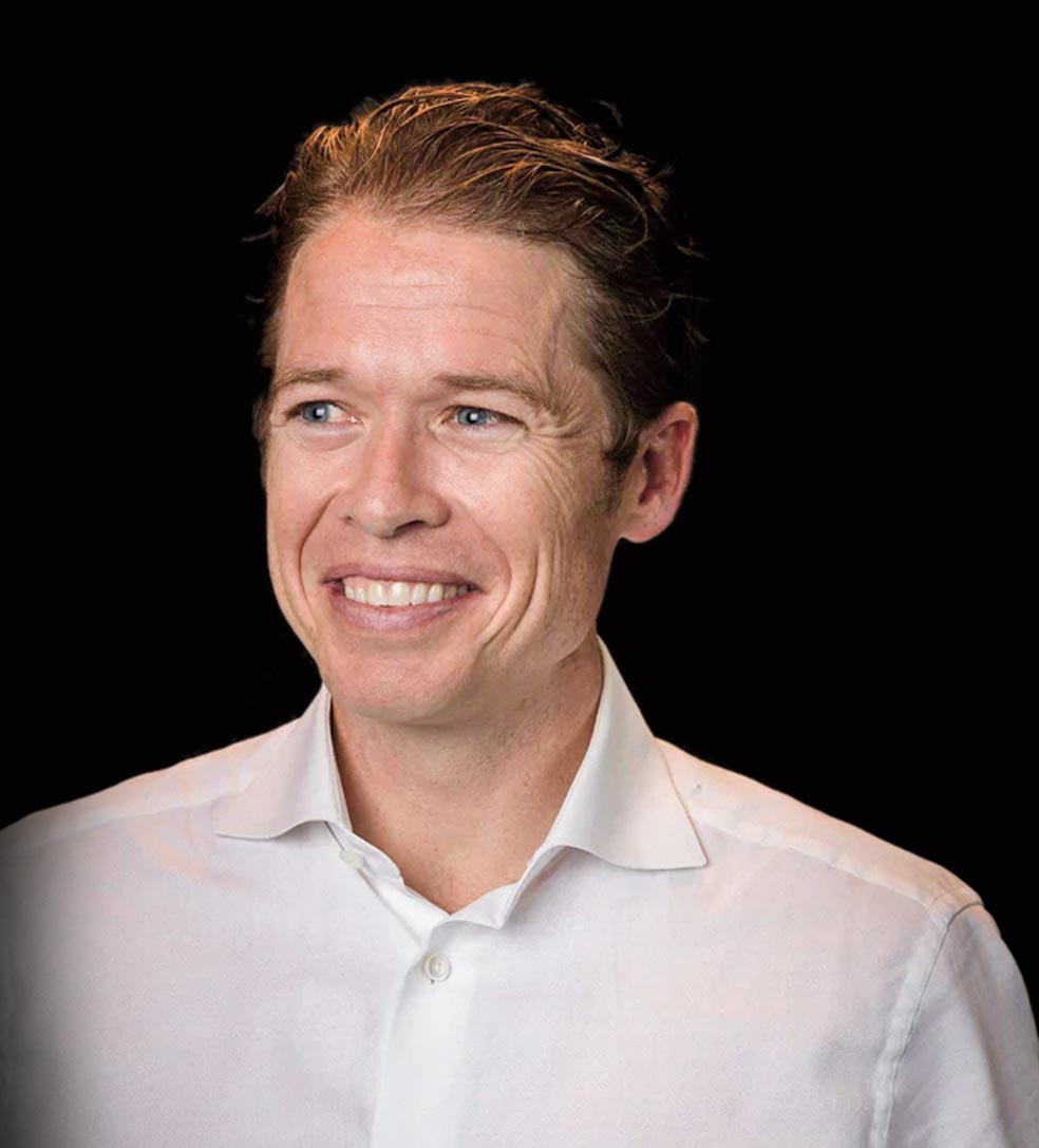 Phil Southerland es el fundador de Supersapiens, la empresa pionera en la comercialización de chips CGM para deportistas. Ha reclutado a más de 400 atletas profesionales como embajadores, incluyendo a estrellas como el maratonista keniano Eliud Kipchoge que está subiendo sus datos a las bases de la compañía para ser analizados.