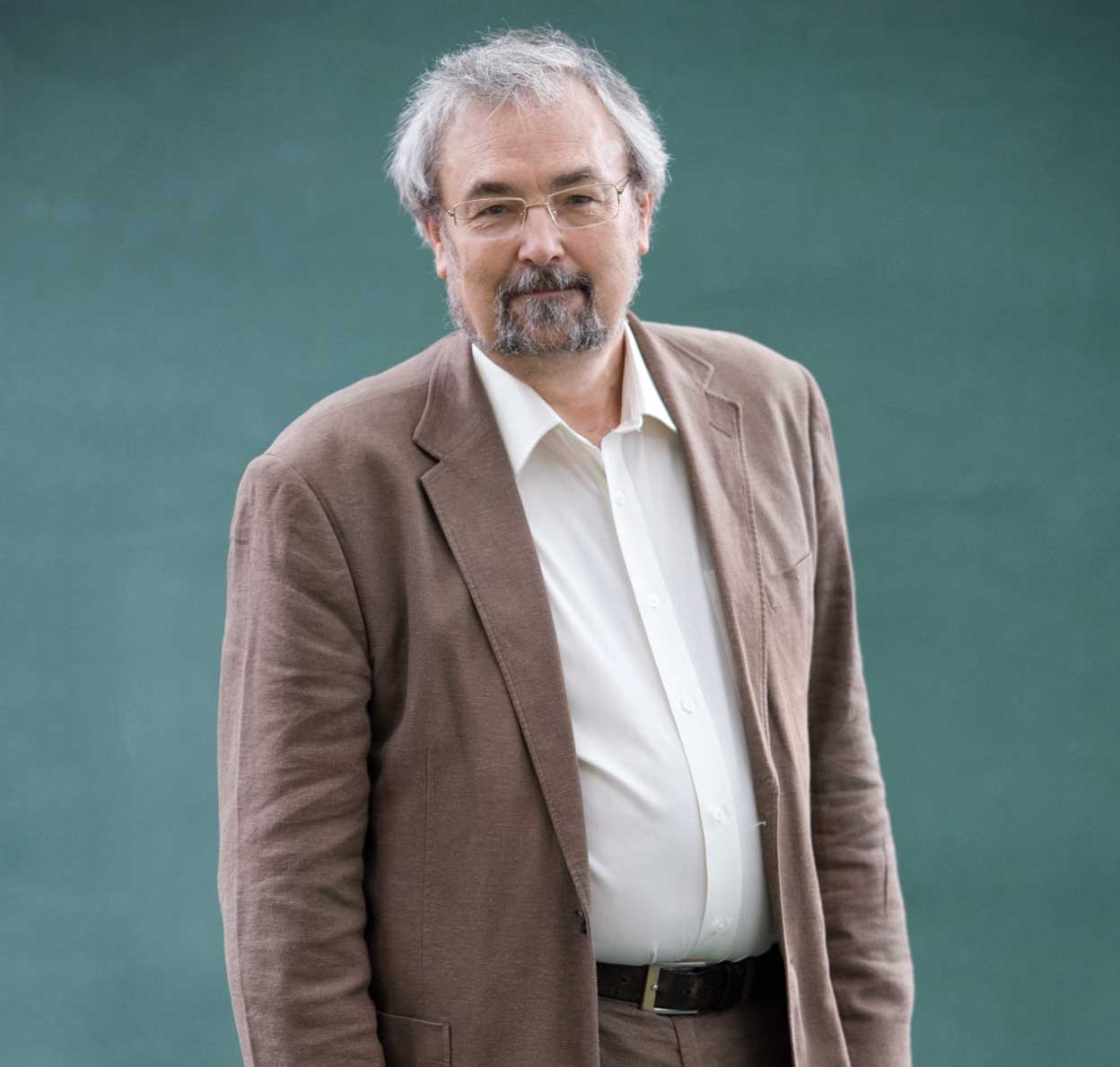 Imagen - Porque sus teorías sobre el cerebro social y el número de Dunbar han transformado nuestra comprensión de la conducta humana, pero, además, han trascendido a muchas otras disciplinas, como las finanzas, la biología, la arquitectura e incluso la criptografía.