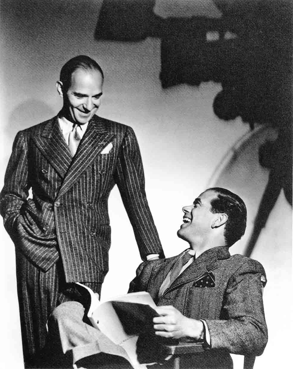 Con Robert Riskin, guionista de 13 de sus películas, acabó mal. Capra ni siquiera fue al entierro de quien creó con él la figura del héroe normal, ese hombre honesto que protagonizó tantos de sus filmes.