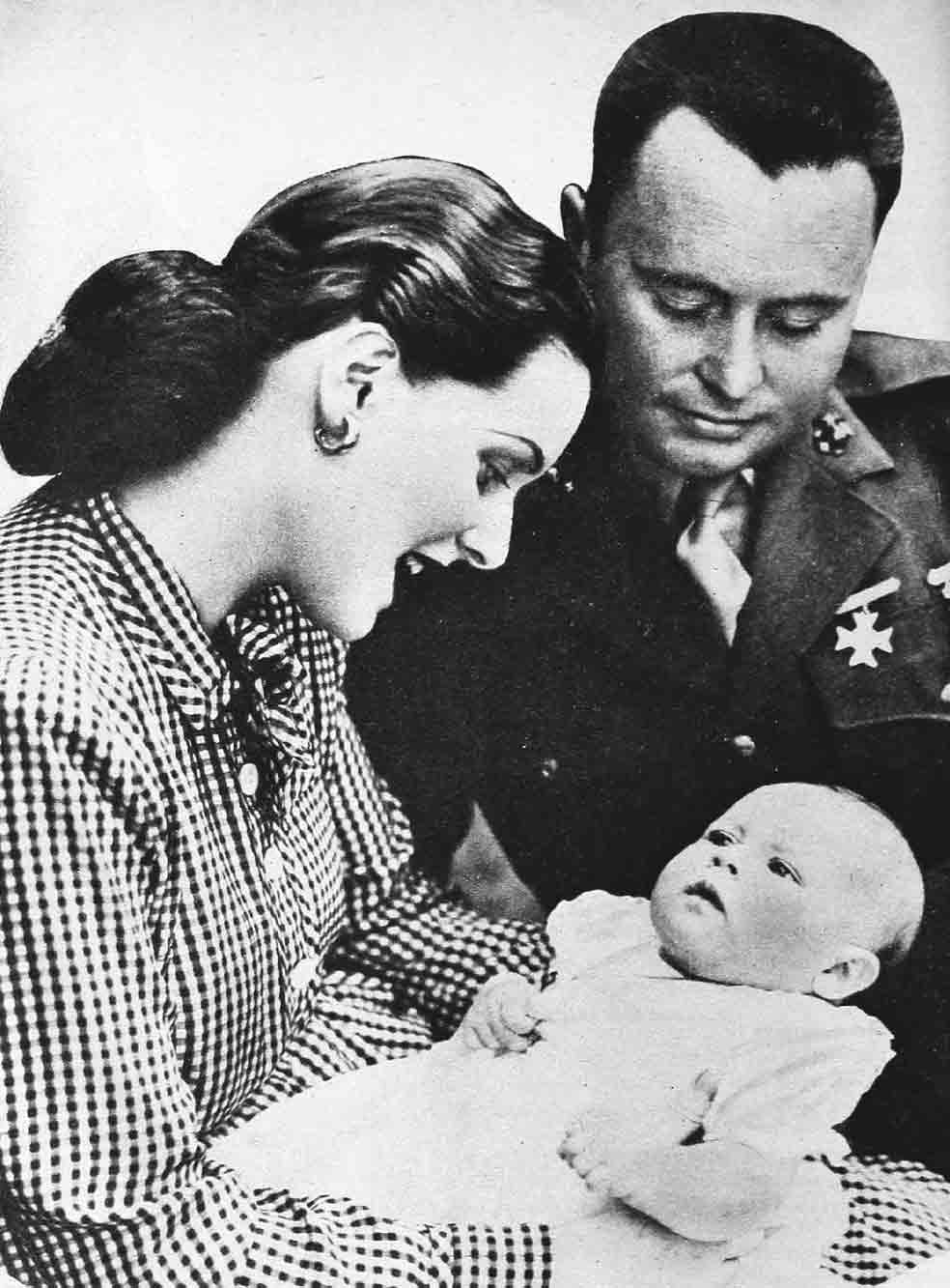 Solo tuvo una hija, en 1944, con su segundo marido, Will Price.