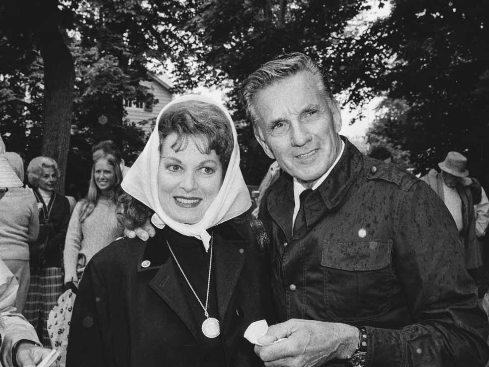 Con Charles Blair, su tercer marido. Al enviudar presidió sus aerolíneas.