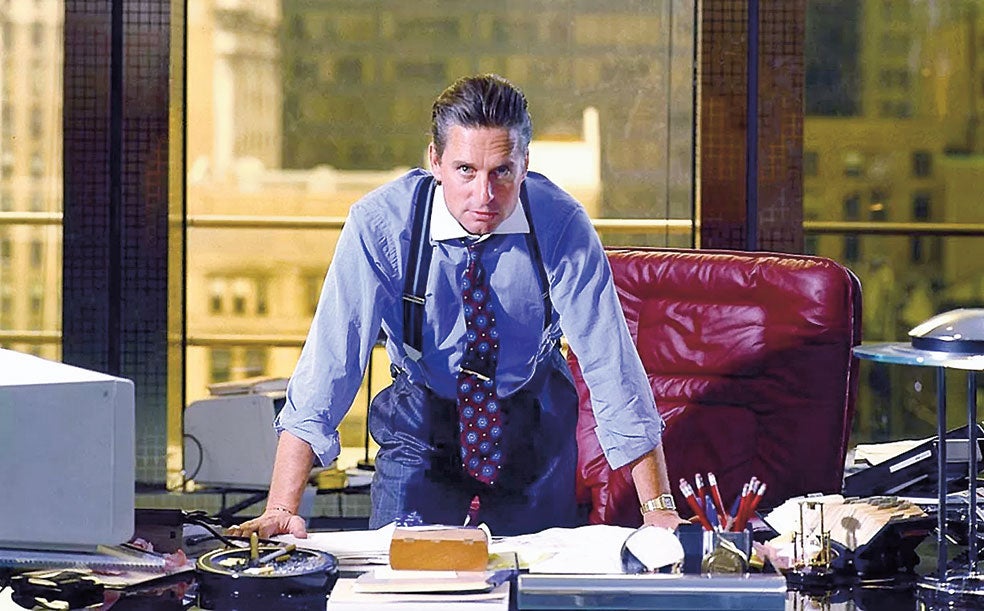 La película Wall Street, de Oliver Stone, mostró en 1987 el mundo de los jóvenes brókeres ambiciosos y sin escrúpulos, y promovió un cierto culto hacia ellos. Una década después se impuso el concepto de ‘guerra por el talento’ para justificar las remuneraciones multimillonarias a los altos ejecutivos.